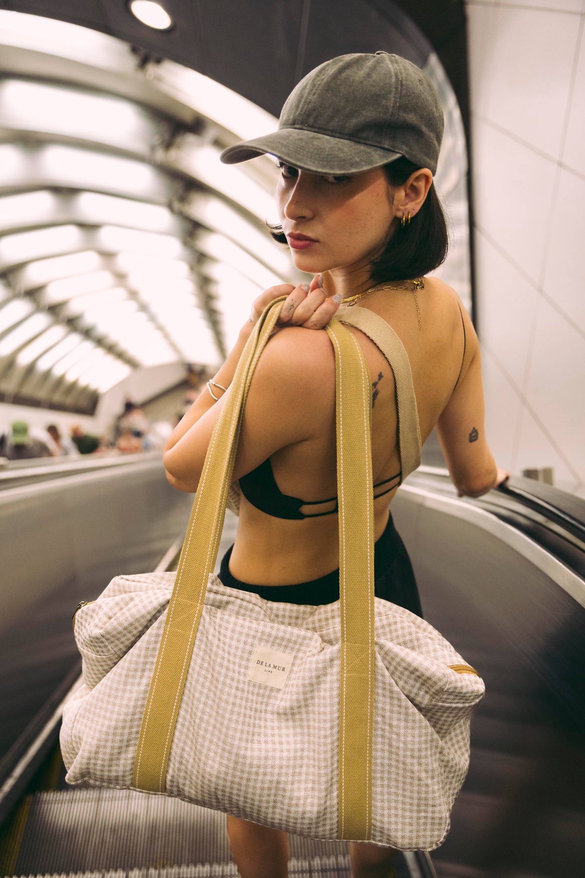 Gingham Jacquard Sports Bag – Beige & Ecru (Vison)