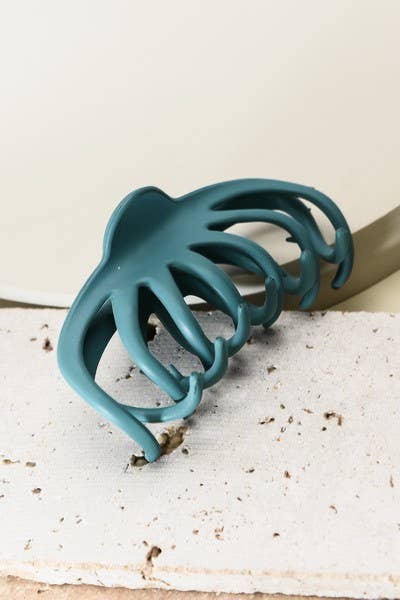 OVER SIZED SLICKED BACK HAIR CLAW CLIPS | 40H429